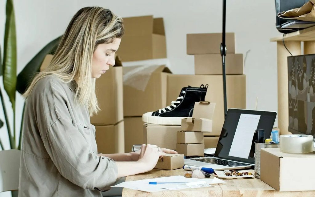 How to attract customers to your online store?