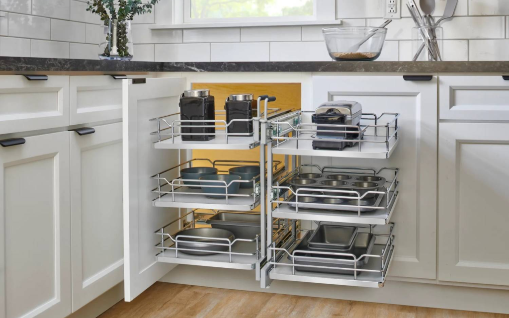 5 Creative Solutions for Your Corner Cabinet Design