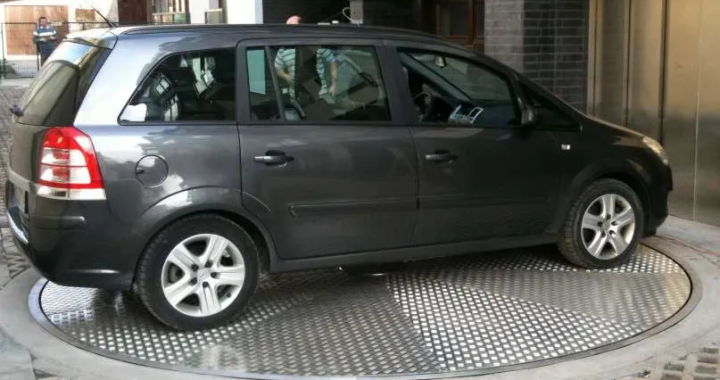 Maximize Space And Convenience: The Top Benefits Of A Car Rotating Platform